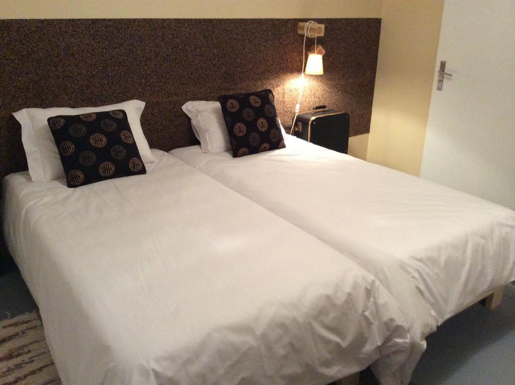 Marina Lounge Hostel Понта Делгада Стая снимка