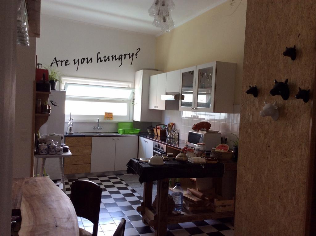 Marina Lounge Hostel Понта Делгада Екстериор снимка