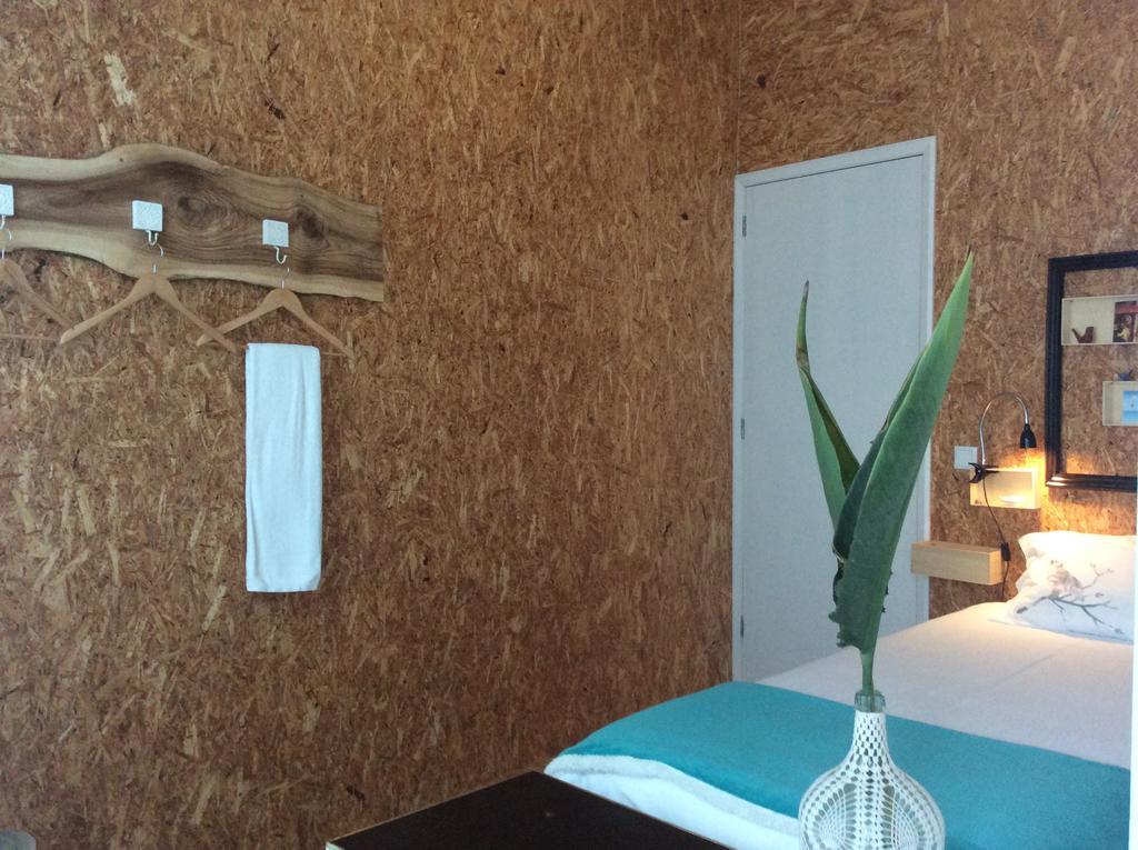Marina Lounge Hostel Понта Делгада Екстериор снимка