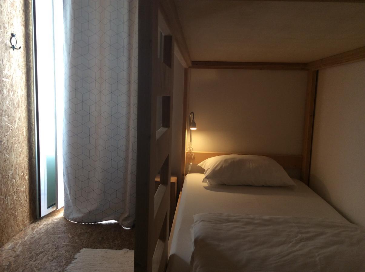 Marina Lounge Hostel Понта Делгада Екстериор снимка