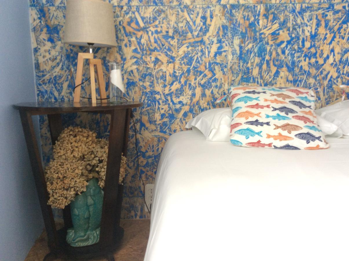 Marina Lounge Hostel Понта Делгада Екстериор снимка